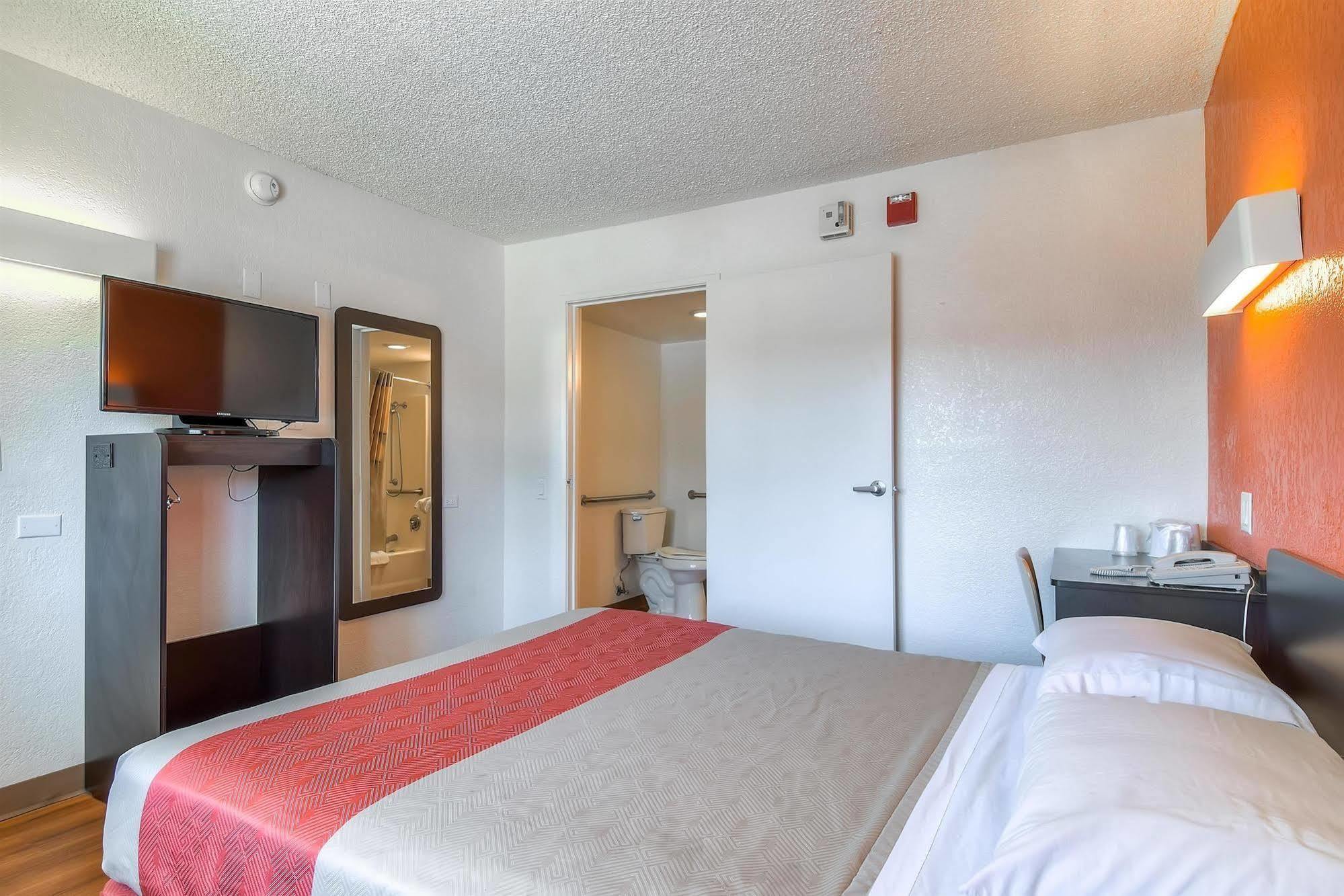 Motel 6-Long Beach, Ca - Los Angeles Ngoại thất bức ảnh