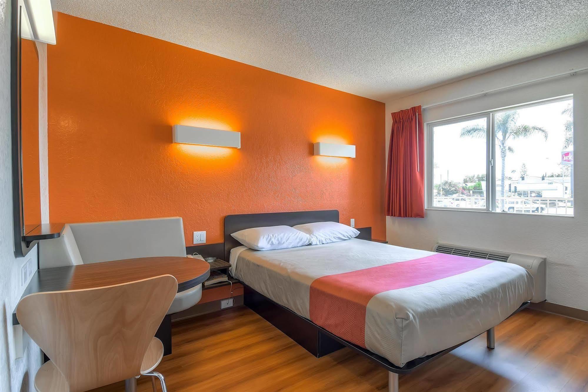 Motel 6-Long Beach, Ca - Los Angeles Ngoại thất bức ảnh