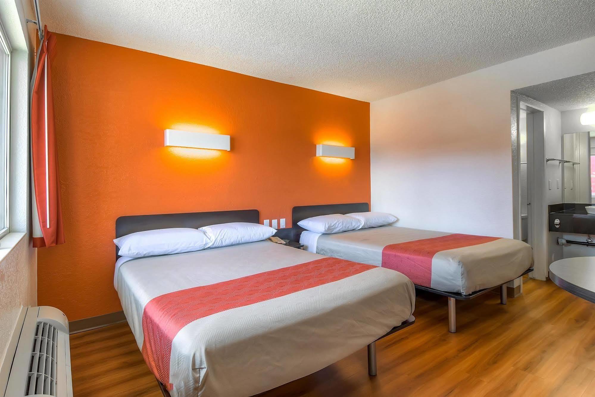 Motel 6-Long Beach, Ca - Los Angeles Ngoại thất bức ảnh
