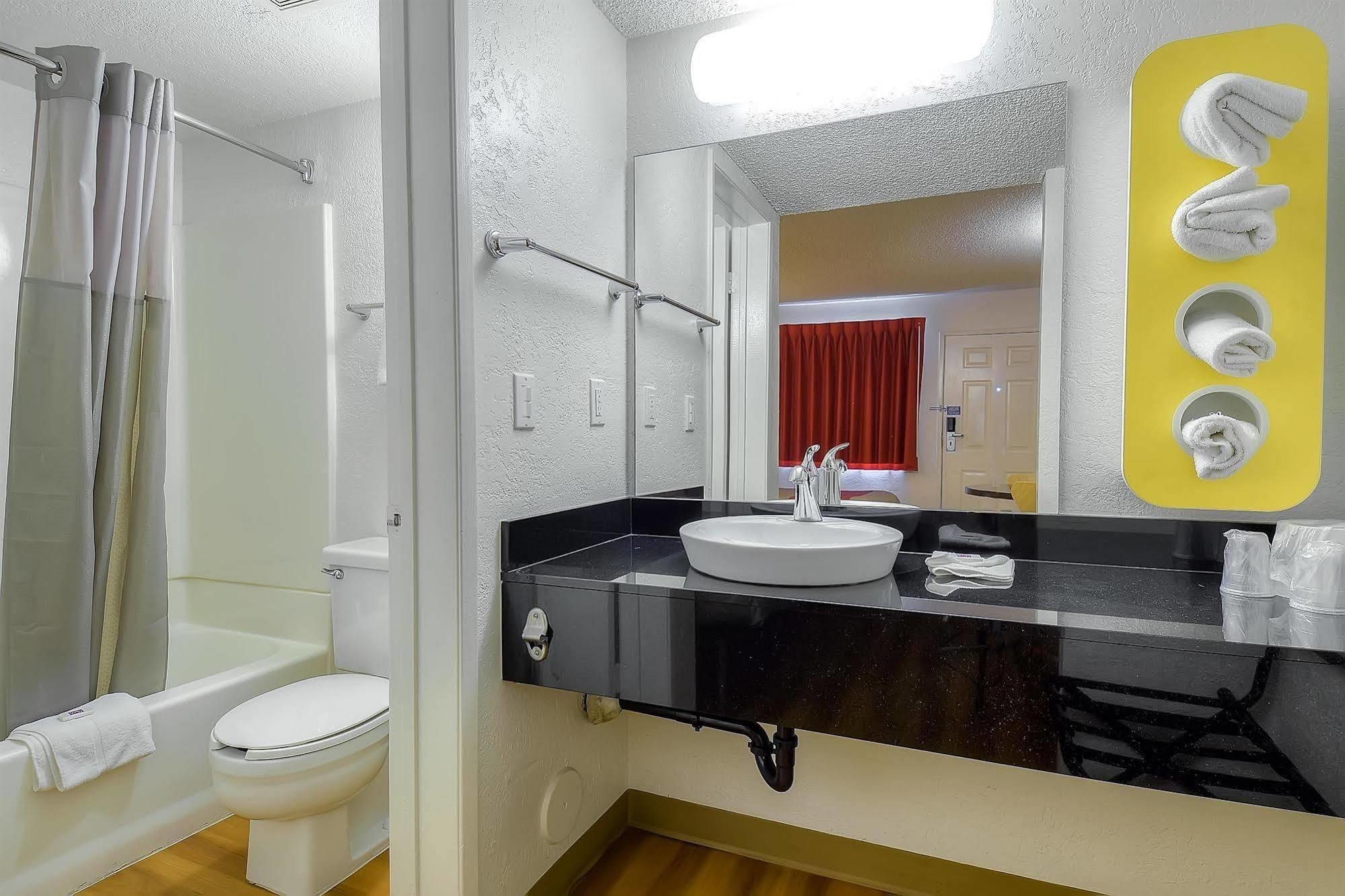 Motel 6-Long Beach, Ca - Los Angeles Ngoại thất bức ảnh