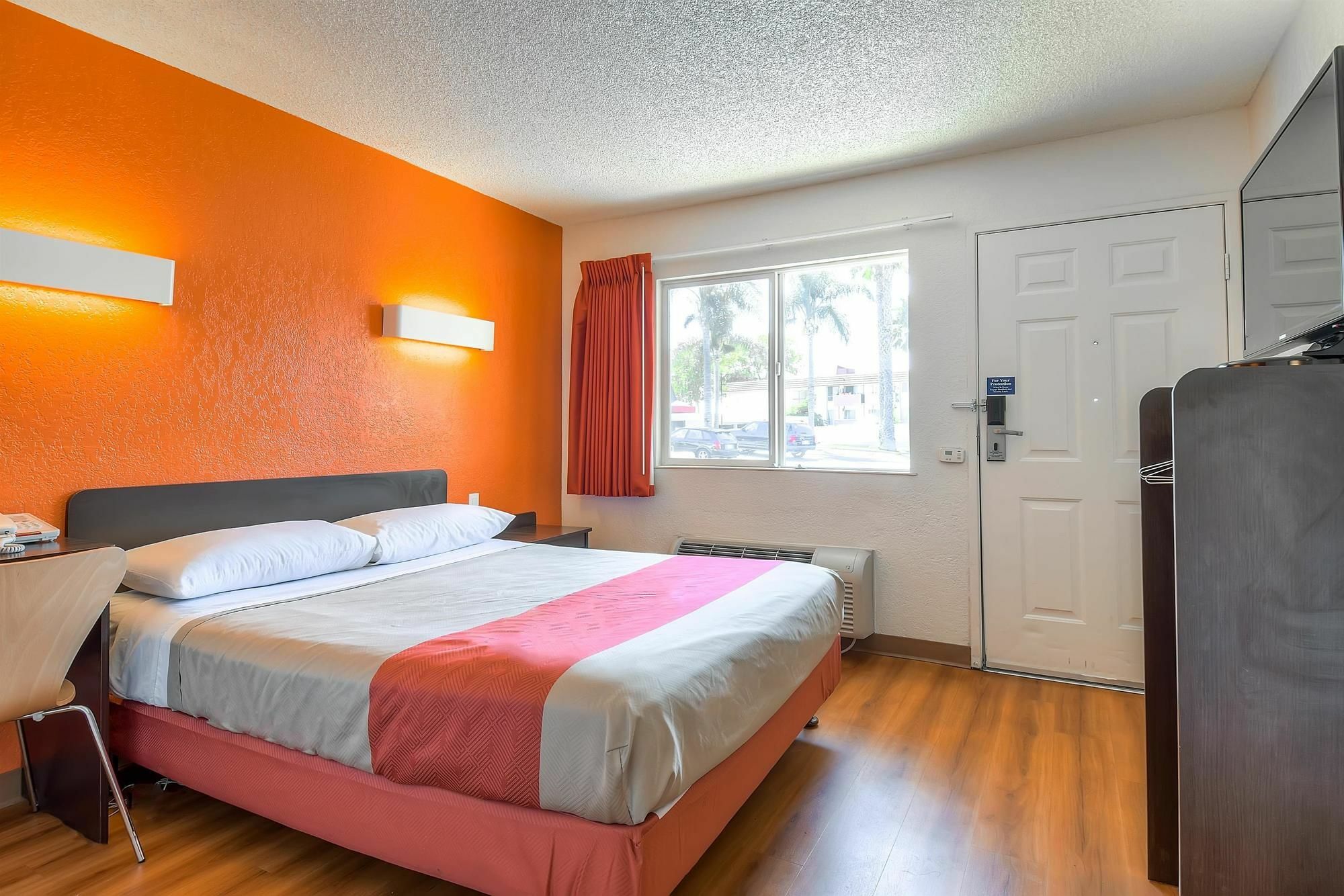 Motel 6-Long Beach, Ca - Los Angeles Ngoại thất bức ảnh